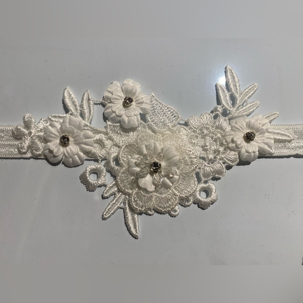David’s bridal garter, unused, new, white